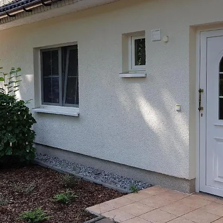 Wunderschoenes In Fichtenwalde Mit Grossem Garten Hébergement de vacances *